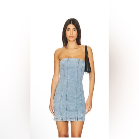 Alice + Olivia Dresses & Skirts - Alice + Olivia Palmer Denim Mini Dress in Rocky Blues